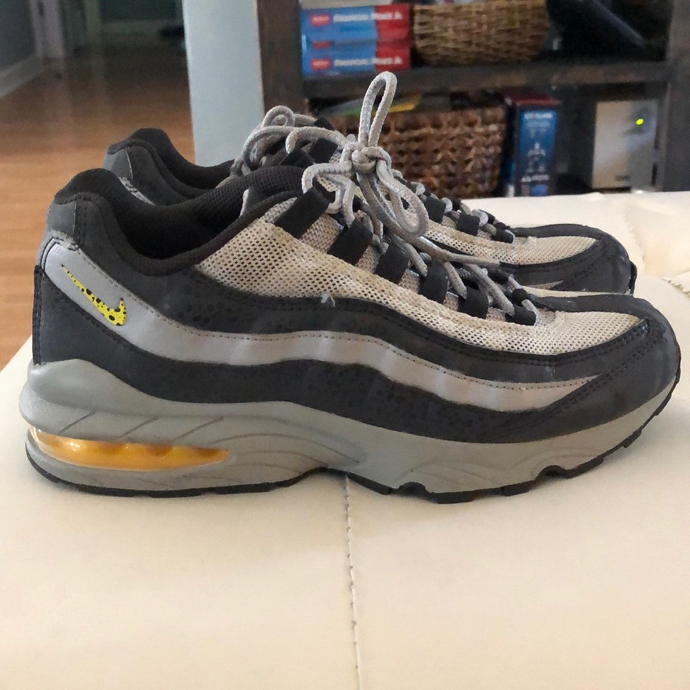 Nike shoes size 6.5 Y